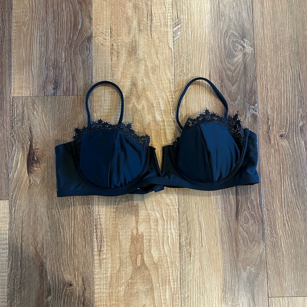 Elegant Black Lace Trim Bikini Top